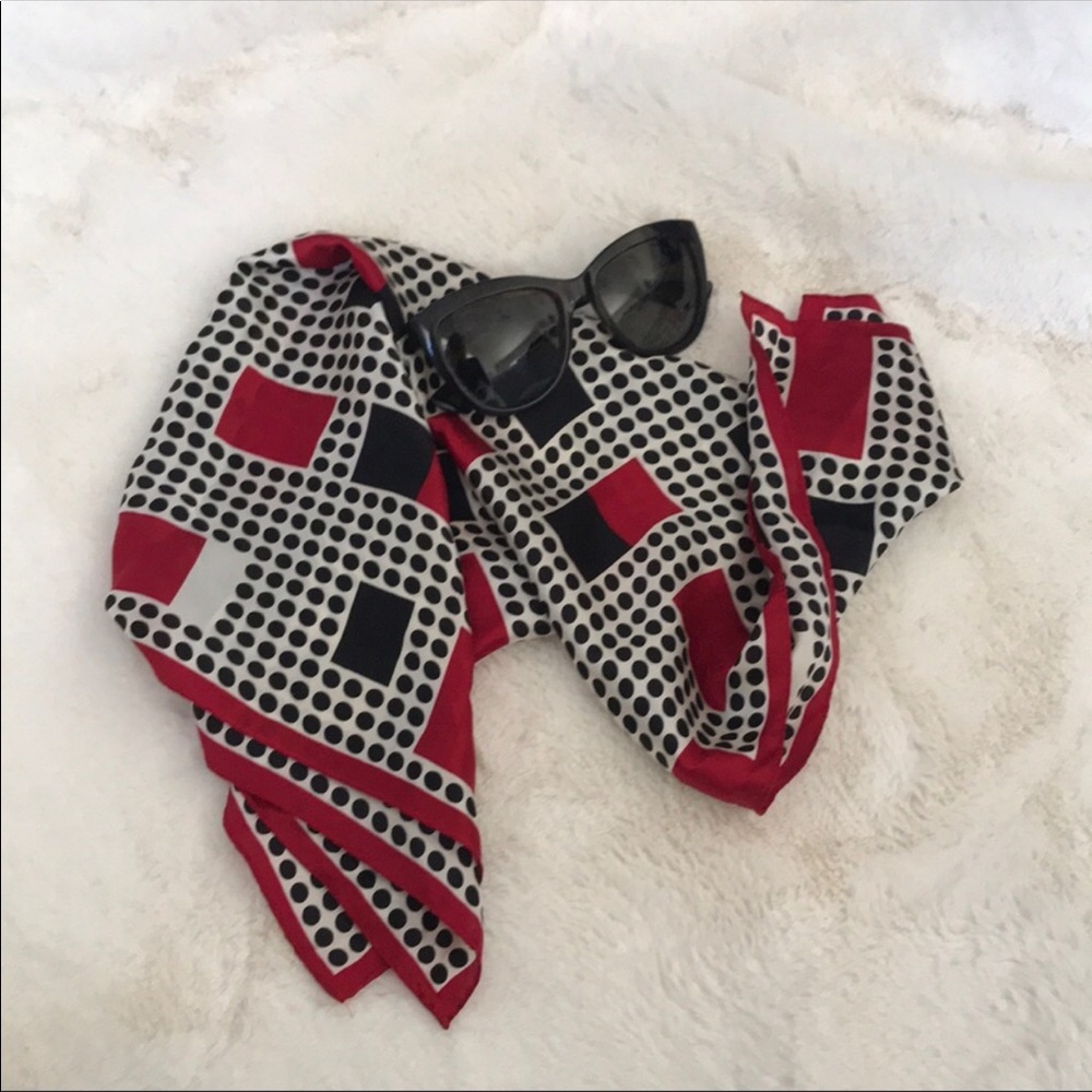 Scarf, saving for Bobbi.